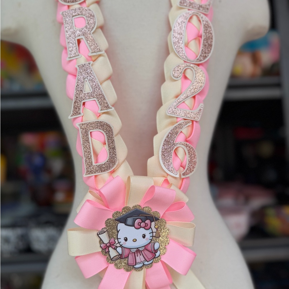 Hello Kitty Graduation lei class 2026 - Picture 3 of 5